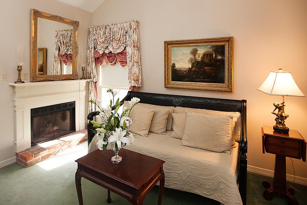 Monmouth Historic Inn Natchez Pokój zdjęcie